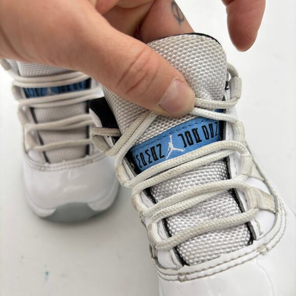 Nike Jordan 11 Retro Basketball Shoes Sneakers Baby 5C 18 Months - Picture 9 of 15